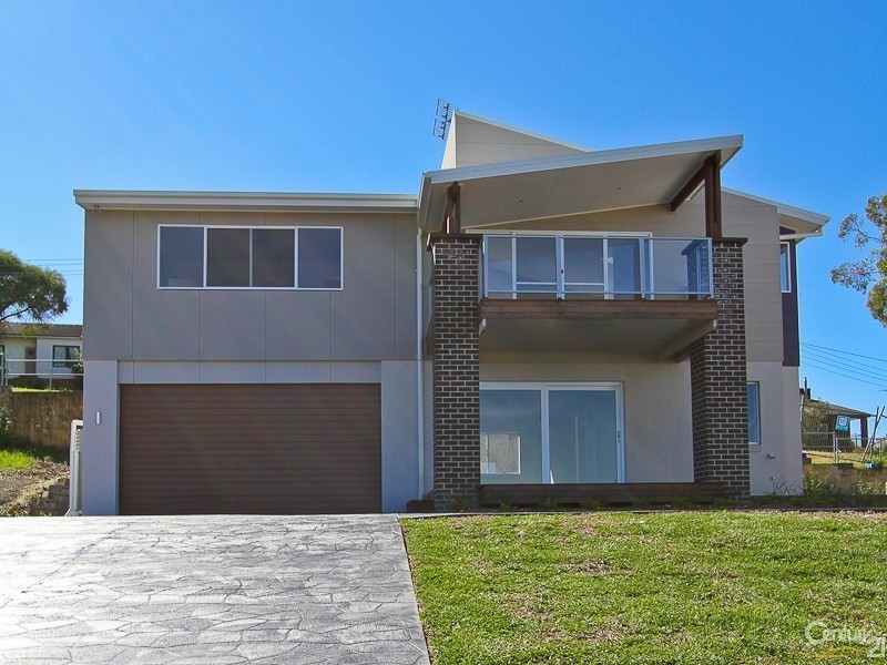 11 John Darling Avenue, Belmont North NSW 2280