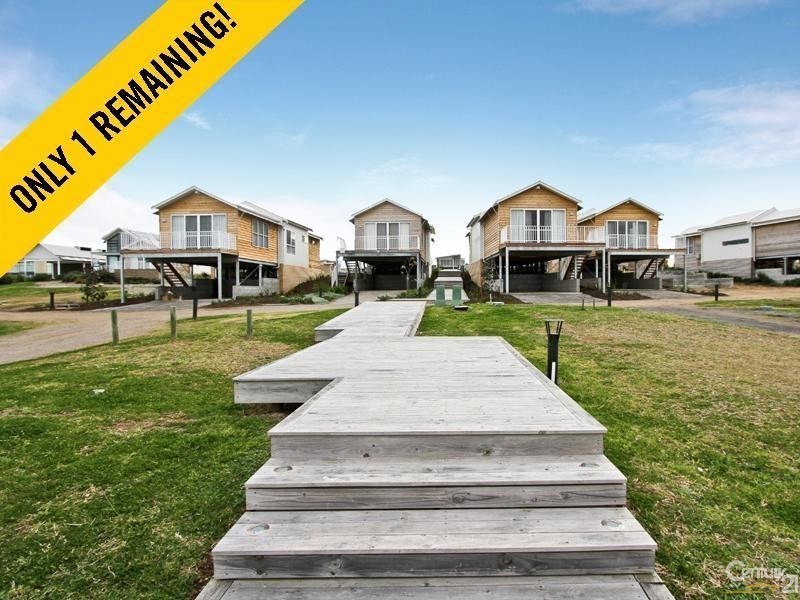 7 Mawson Close, Caves Beach NSW 2281