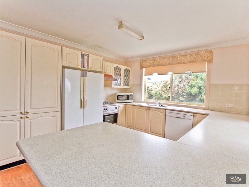 3 Mountbatten Place, Valentine NSW 2280