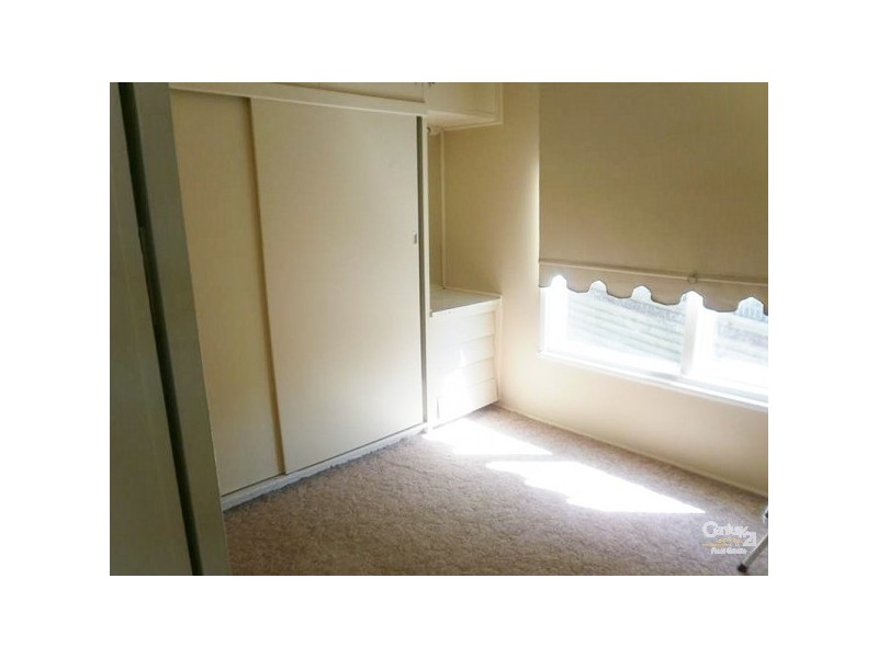 2/13 Kuranda Crescent, Kotara NSW 2289