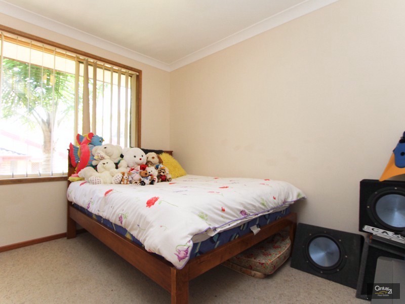 5 Sarah Jane Court, Lakelands NSW 2282