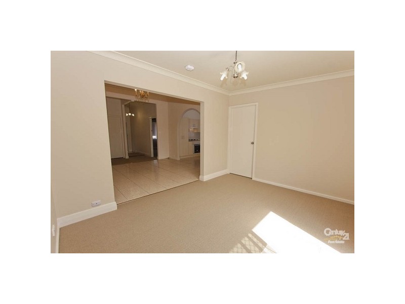 2 Thomas Street, Mayfield NSW 2304