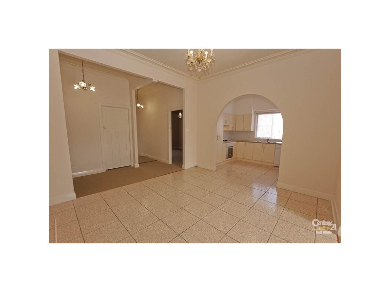 2 Thomas Street, Mayfield NSW 2304