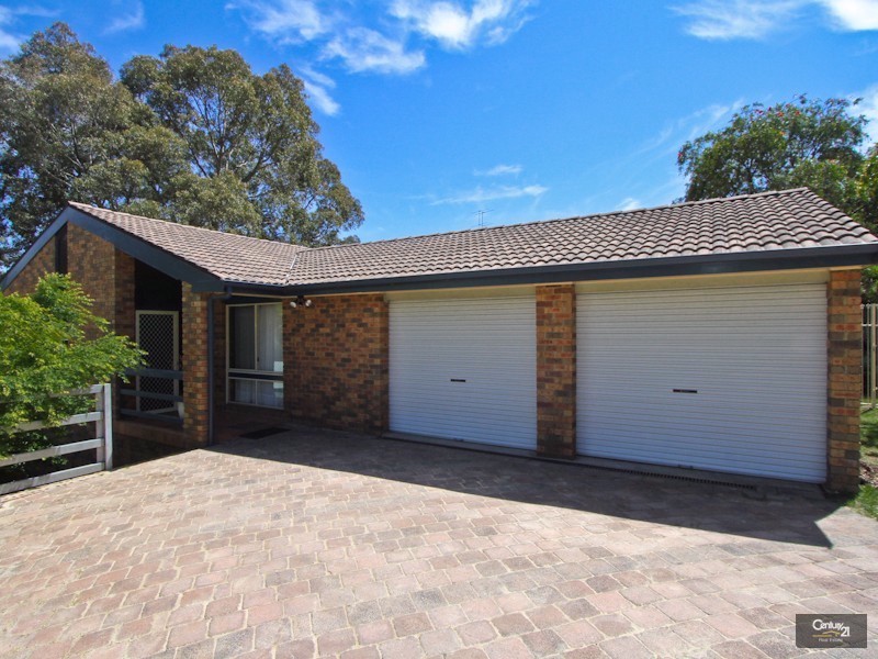 11 Clare Close, Eleebana NSW 2282