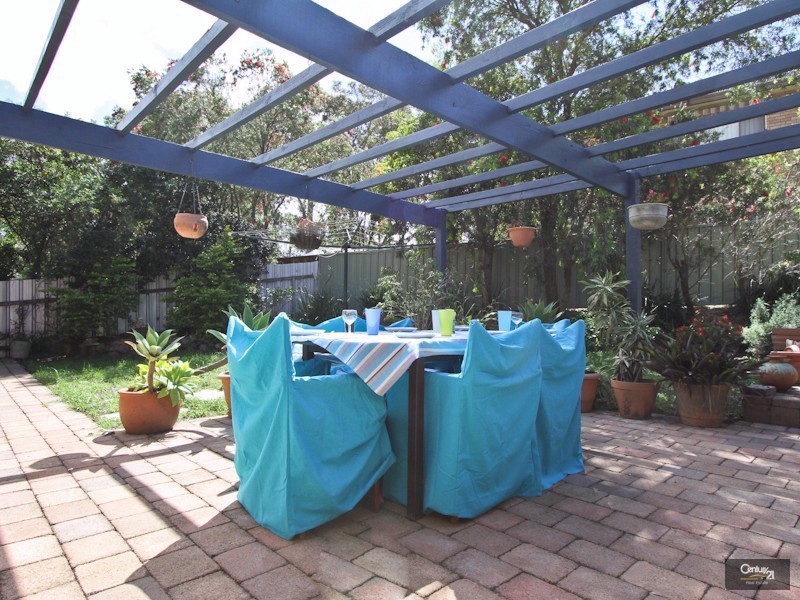 11 Clare Close, Eleebana NSW 2282