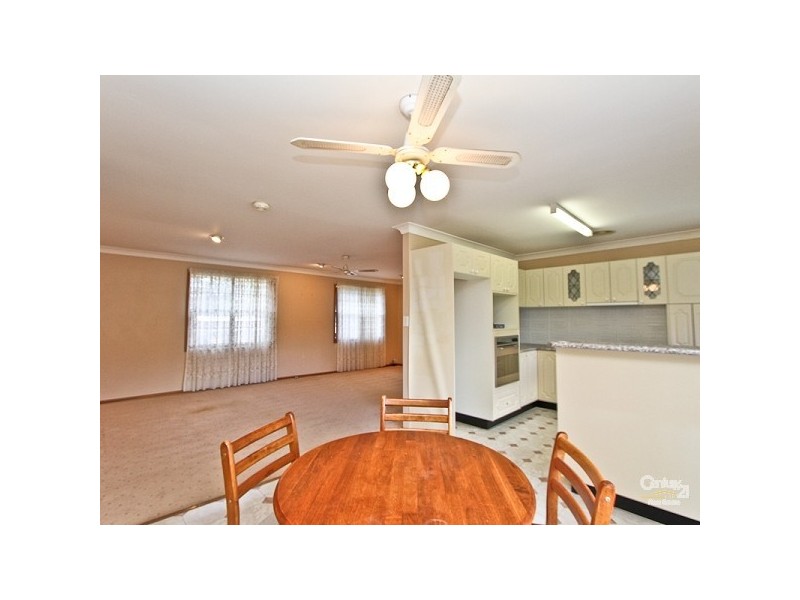 12 Seaview Close, Eleebana NSW 2282