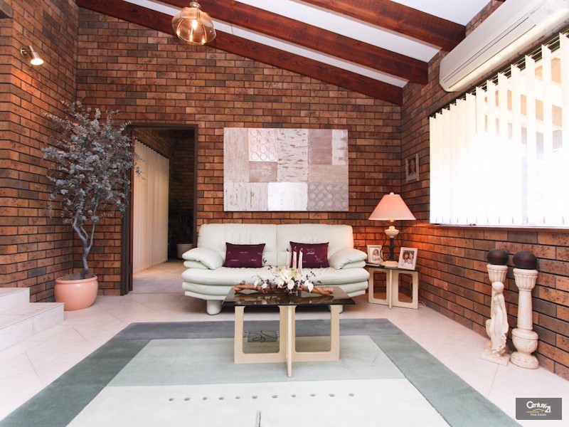 2/20 Tango Street, Mount Hutton NSW 2290
