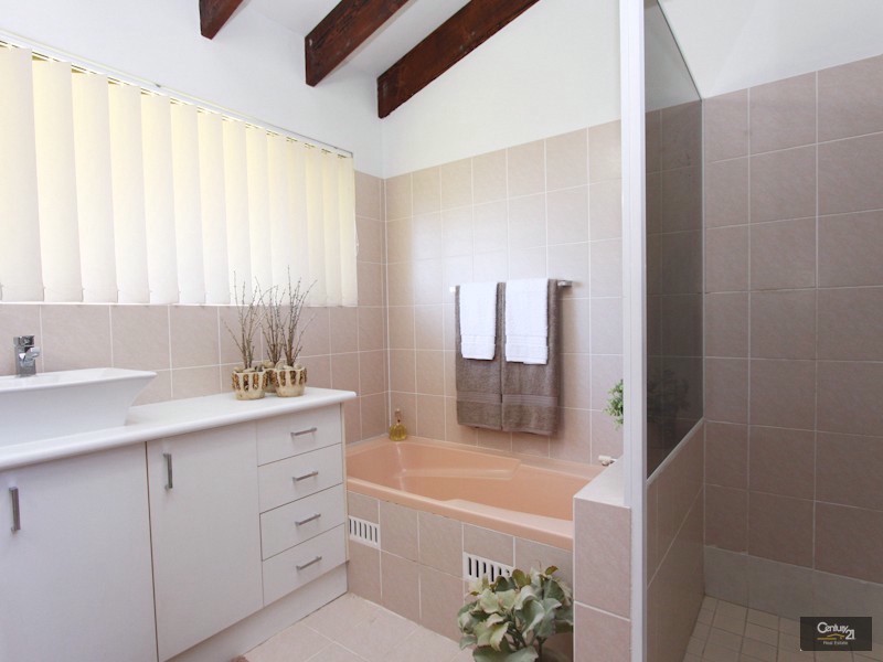 2/20 Tango Street, Mount Hutton NSW 2290
