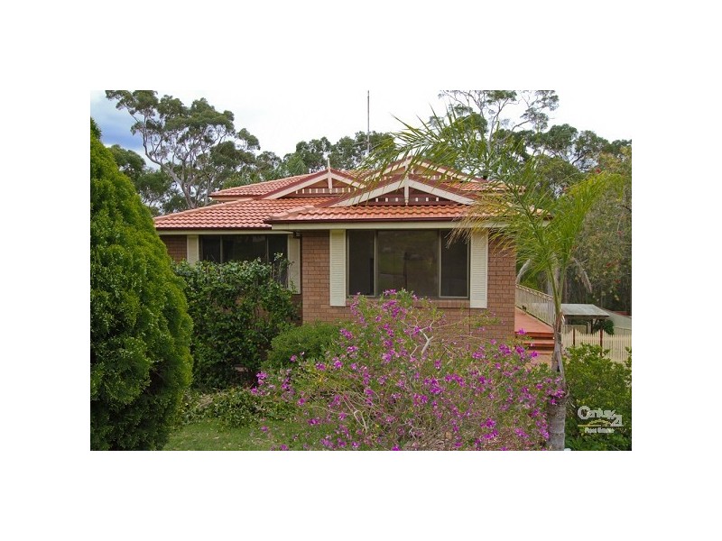 5 Rothglen Close, Valentine NSW 2280
