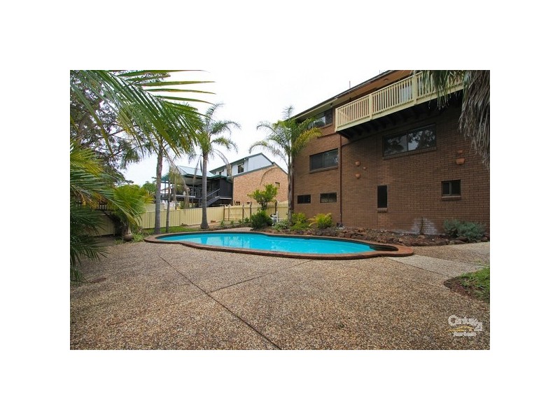 5 Rothglen Close, Valentine NSW 2280