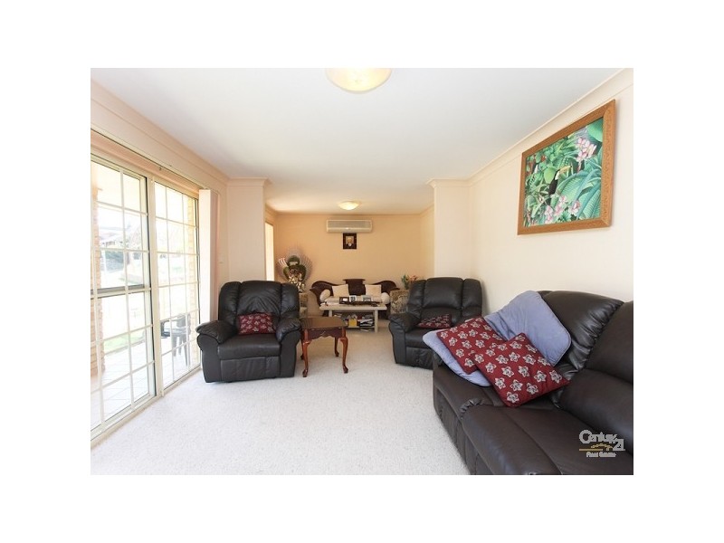 1 Chardonnay Court, Eleebana NSW 2282