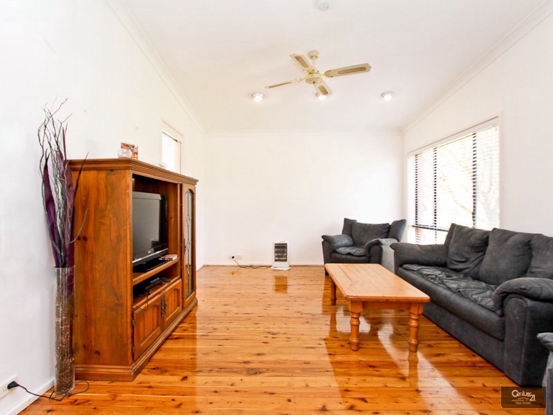 15 Werona Crescent, Valentine NSW 2280