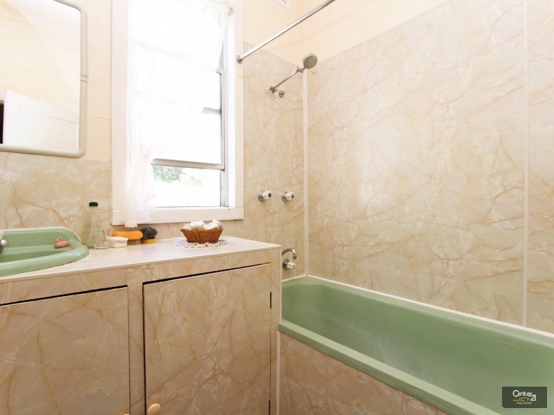 11a Warners Bay Road, Warners Bay NSW 2282