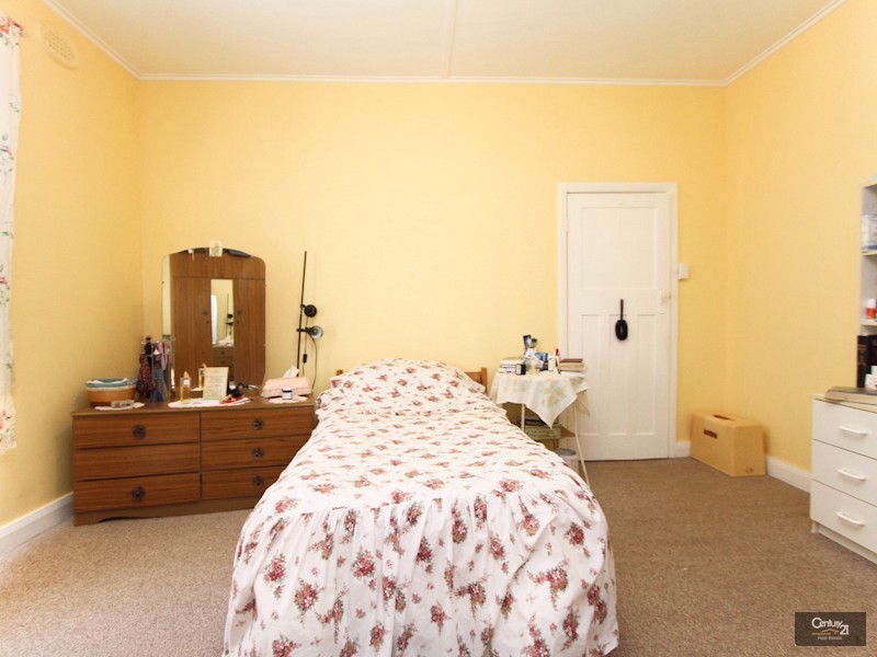 11a Warners Bay Road, Warners Bay NSW 2282