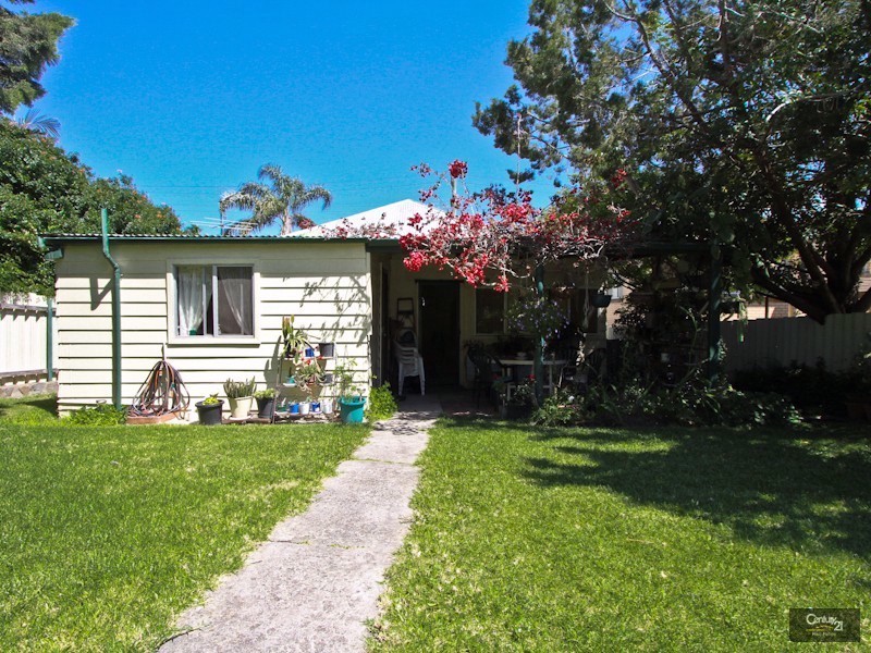 11a Warners Bay Road, Warners Bay NSW 2282