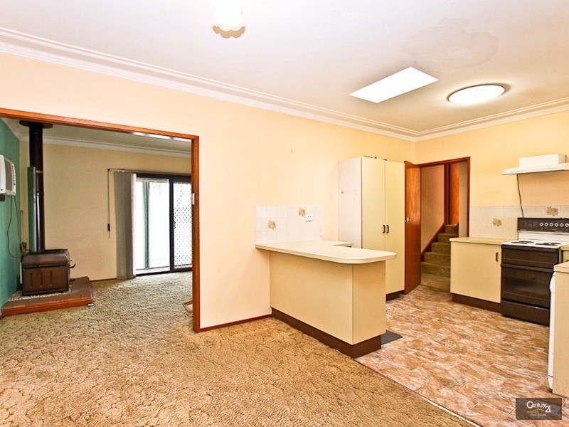 34 Robertson Road, Valentine NSW 2280