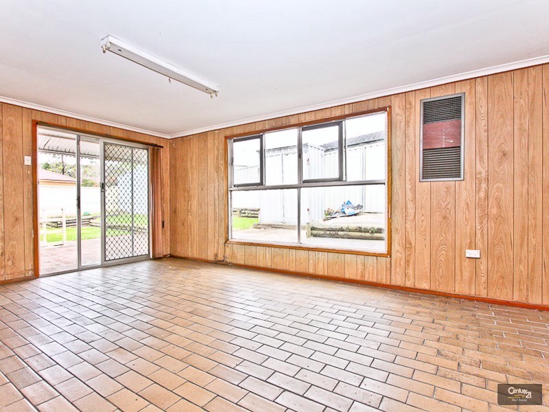 34 Robertson Road, Valentine NSW 2280