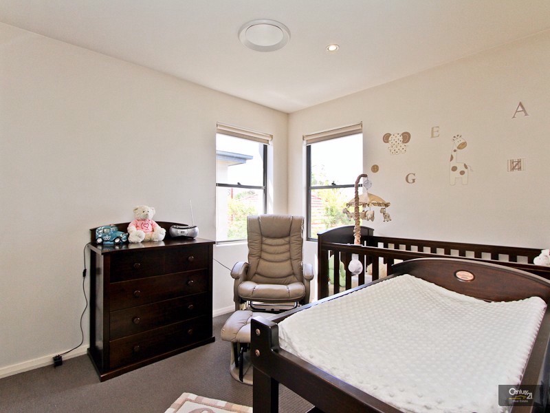 10/348 Pacific Highway, Belmont North NSW 2280