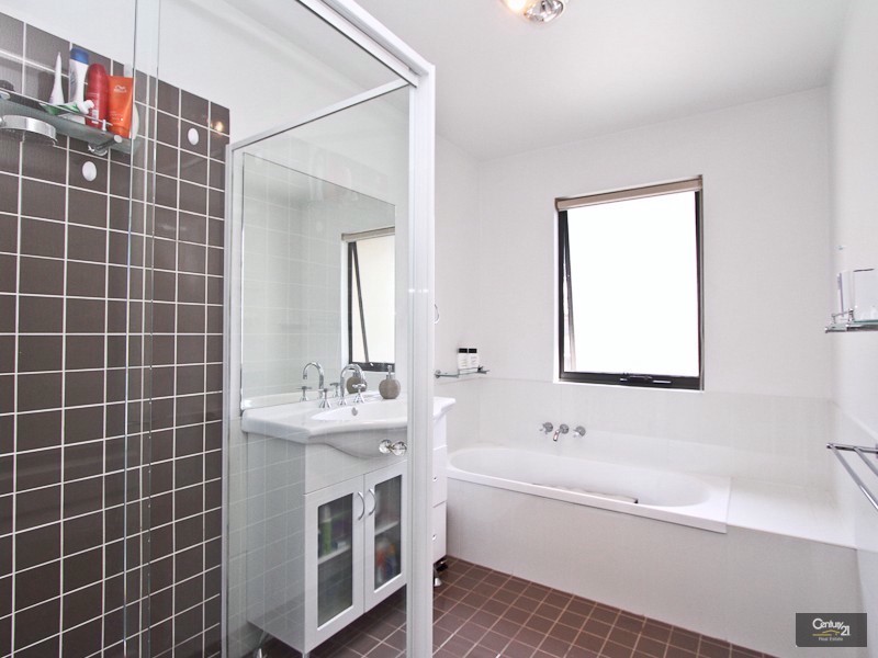 10/348 Pacific Highway, Belmont North NSW 2280