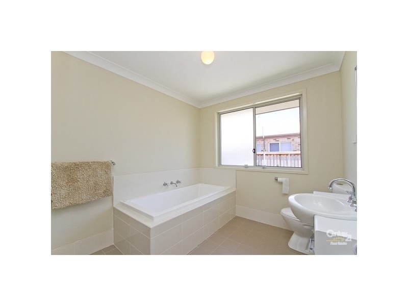 11 Melody Lane, Mount Hutton NSW 2290