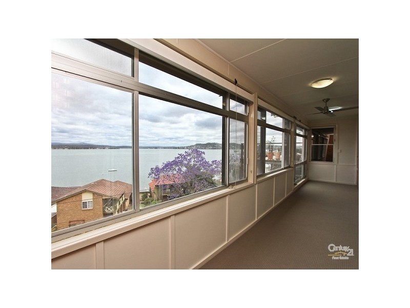 51 Bareki Road, Eleebana NSW 2282