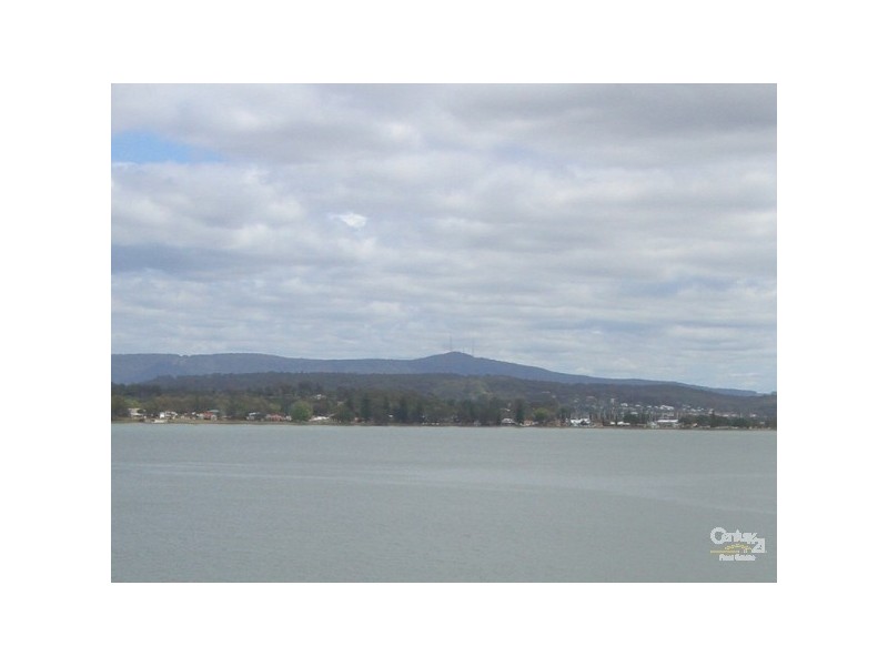 51 Bareki Road, Eleebana NSW 2282