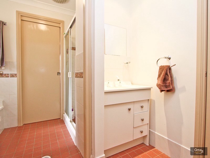 12B New York Avenue, Warners Bay NSW 2282