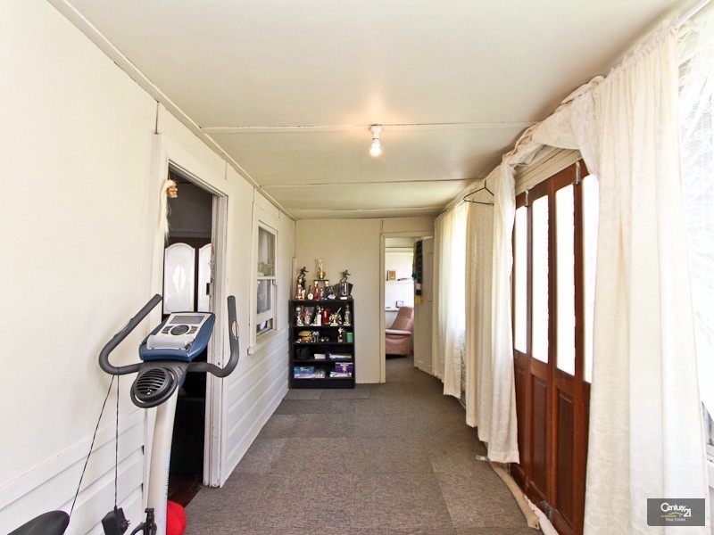 146 Medcalf Street, Warners Bay NSW 2282