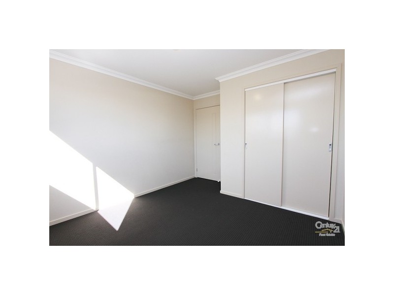 1 Japonica Place, Valentine NSW 2280
