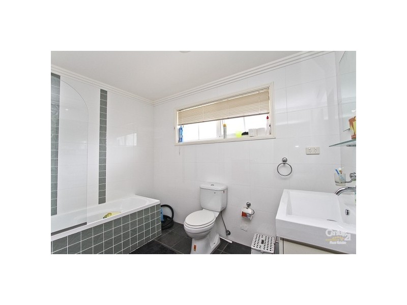 2 Jean Street, Belmont NSW 2280