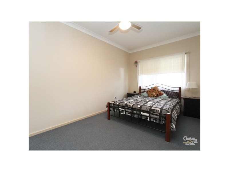 24 Bonarius Street, Warners Bay NSW 2282