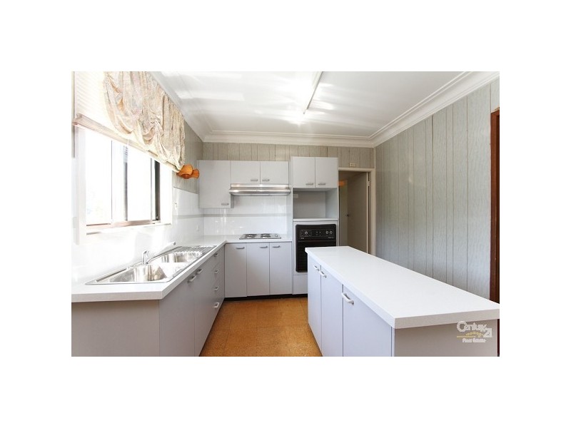 2 Keira Close, Valentine NSW 2280