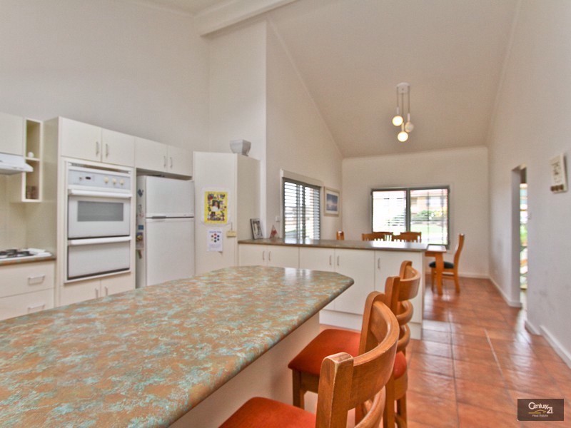 6 Hambelton Court, Valentine NSW 2280