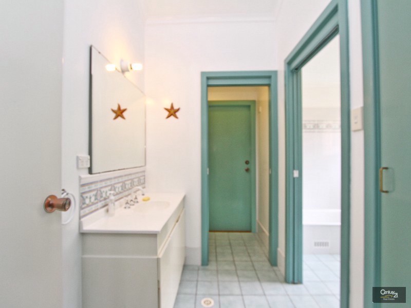 6 Hambelton Court, Valentine NSW 2280