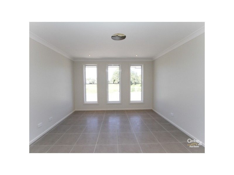 32 John Darling Avenue, Belmont North NSW 2280