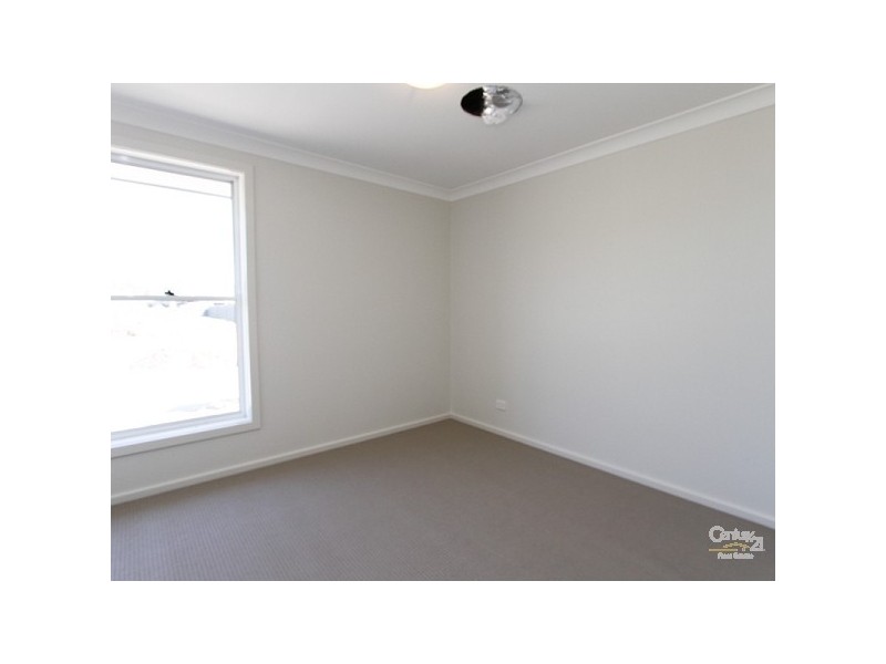 32 John Darling Avenue, Belmont North NSW 2280