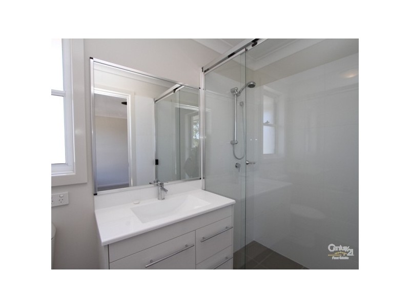 32 John Darling Avenue, Belmont North NSW 2280