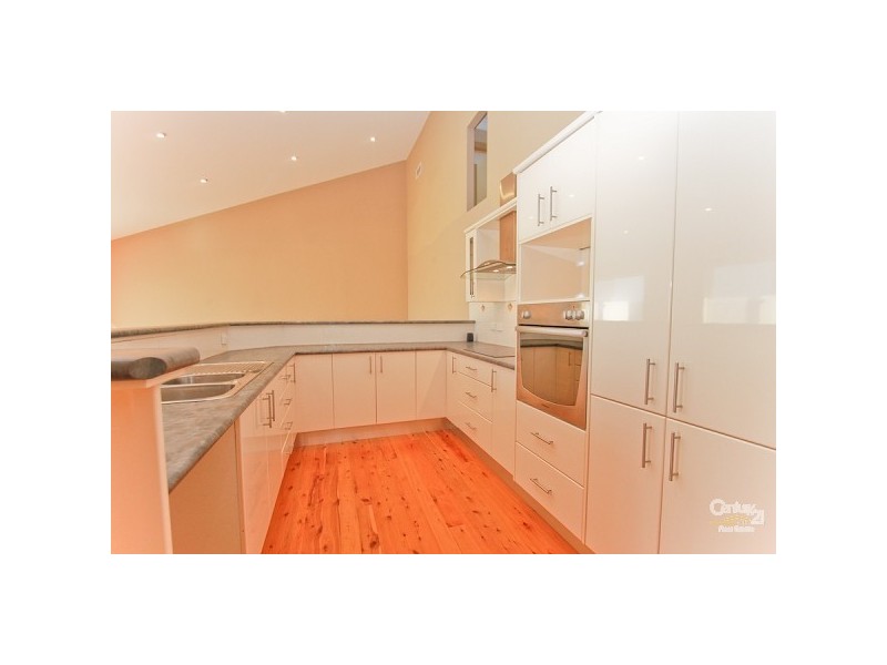 89 East Street, Warners Bay NSW 2282