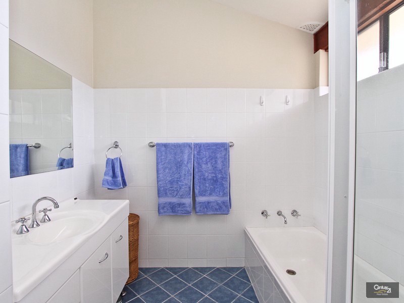 3 Andrew Road, Valentine NSW 2280