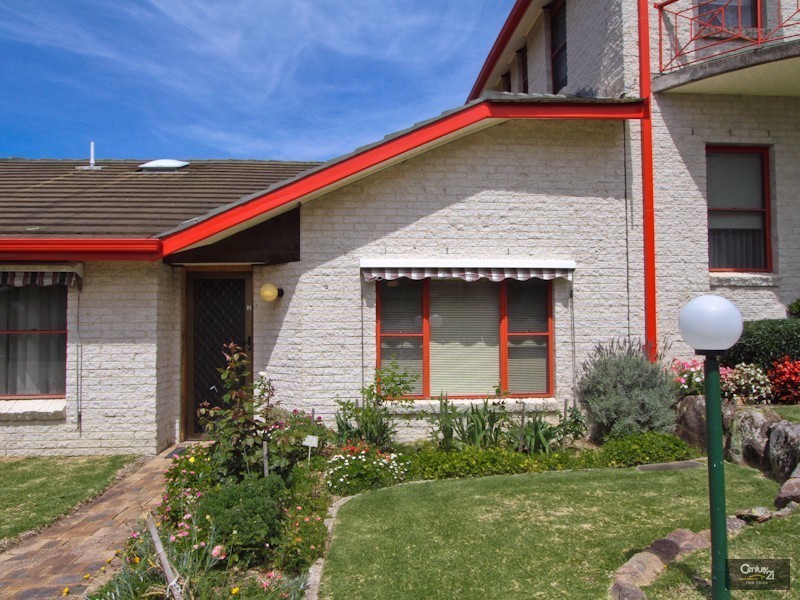 2/50 Allambee Place, Valentine NSW 2280