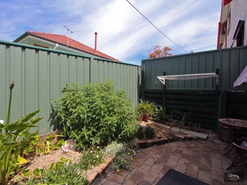 2/50 Allambee Place, Valentine NSW 2280