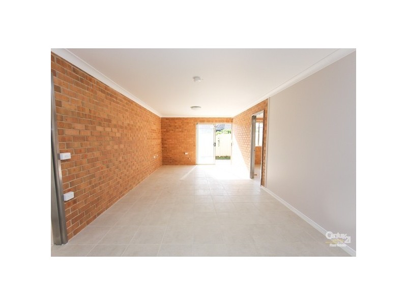 8 Koombal Avenue, Maryland NSW 2287