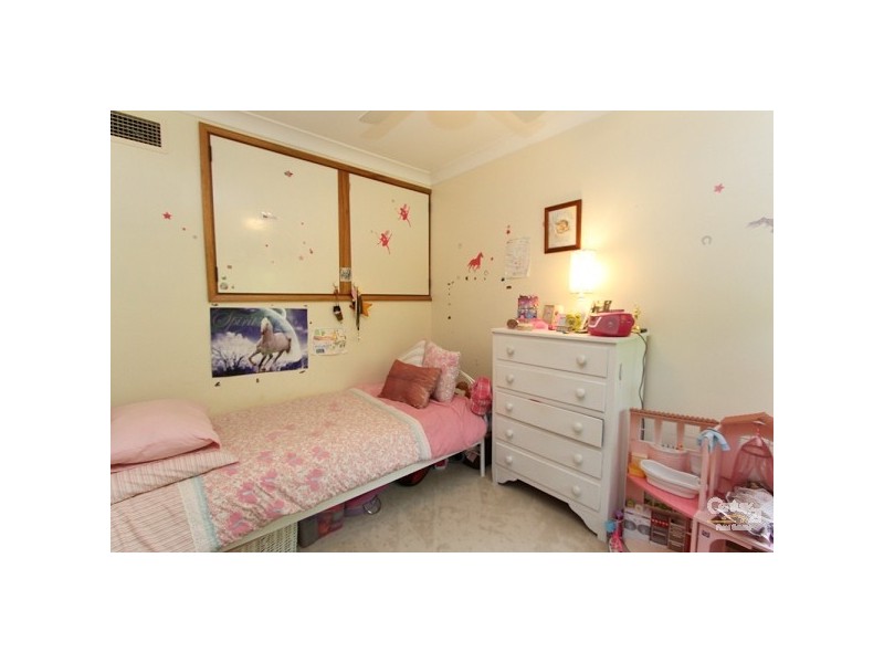 37 Christopher Avenue, Valentine NSW 2280