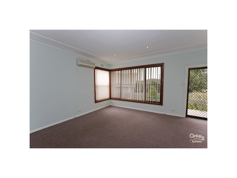 1/17 Kanundra Street, Belmont North NSW 2280