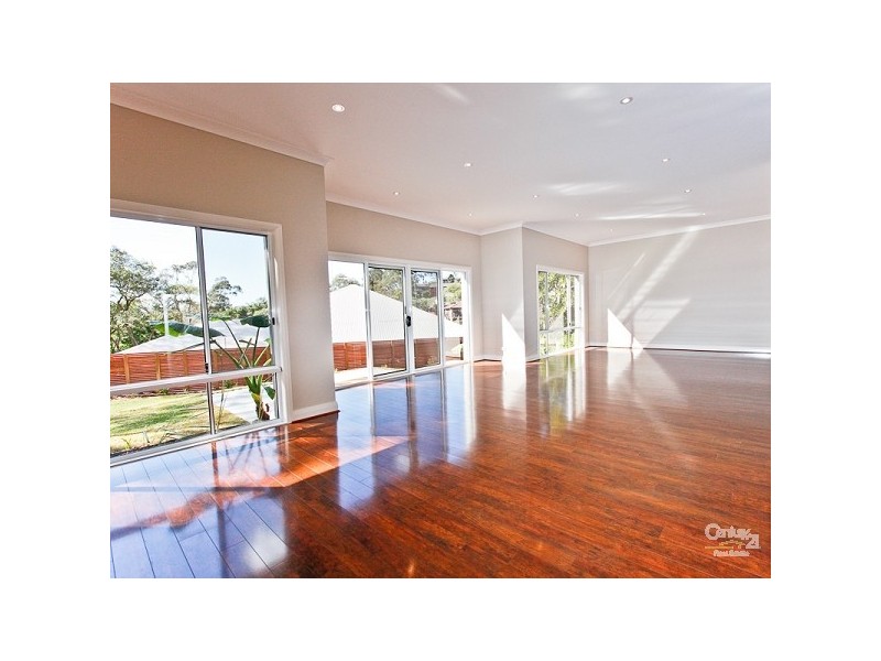 5 Lurnea Crescent, Valentine NSW 2280