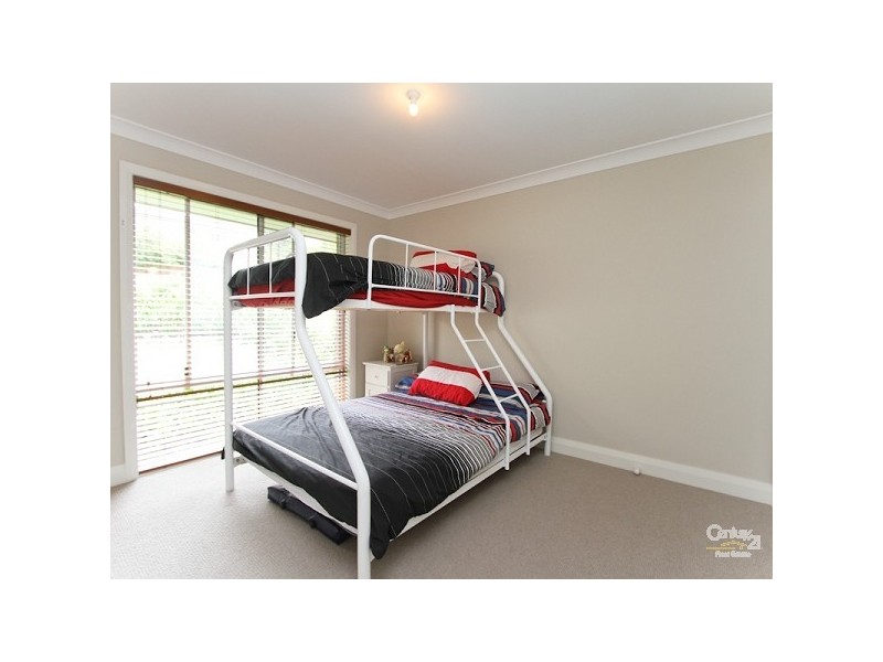 5 Lurnea Crescent, Valentine NSW 2280