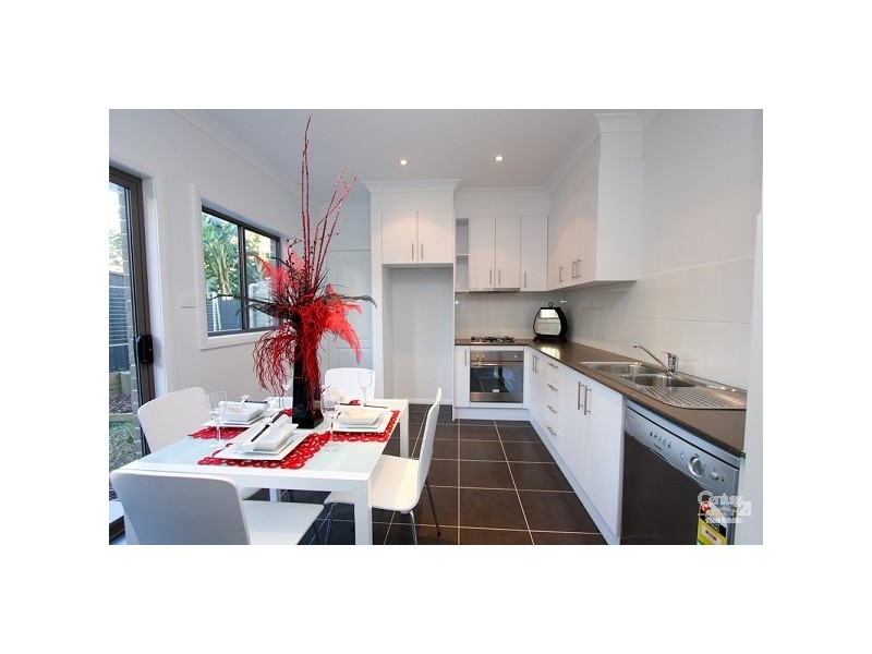 3/8 Bayview Street, Warners Bay NSW 2282