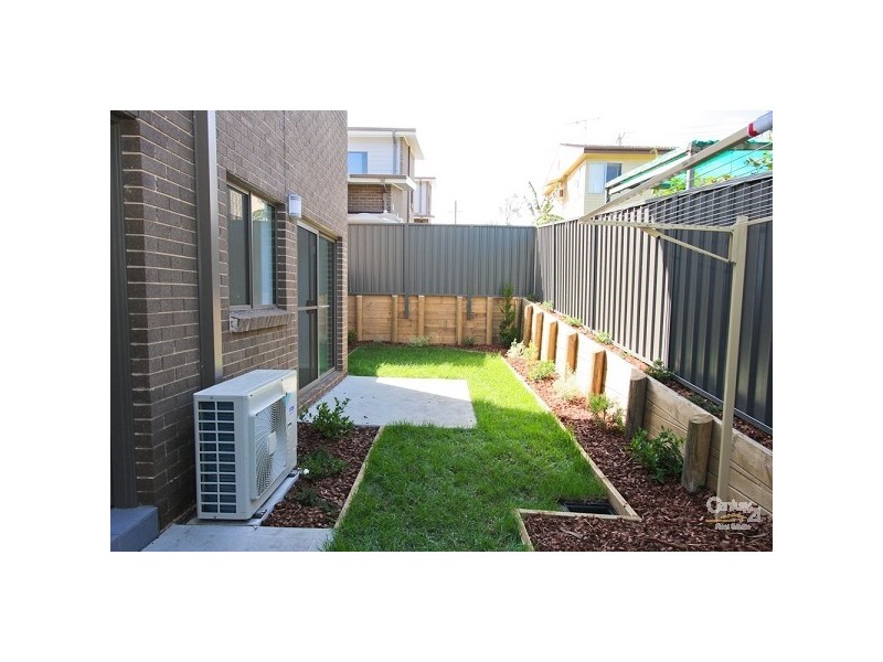 3/8 Bayview Street, Warners Bay NSW 2282