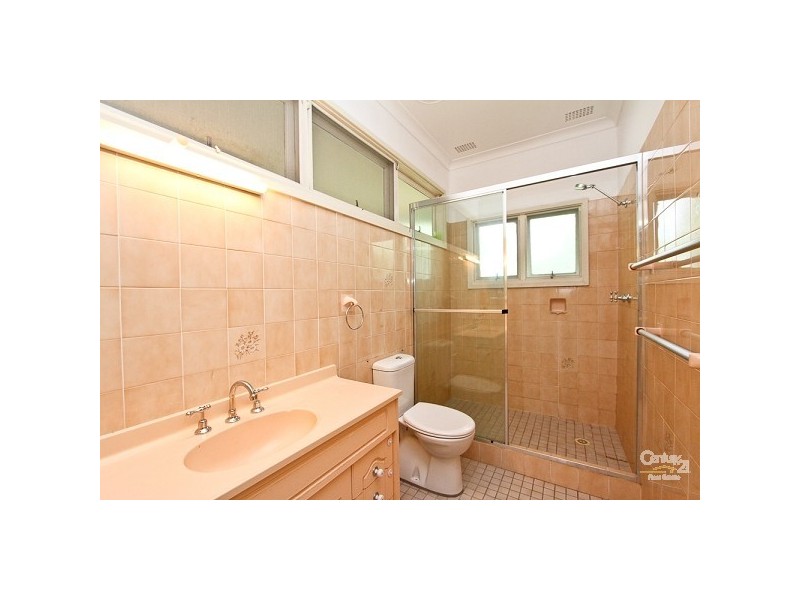 31 Frederick Street, Valentine NSW 2280