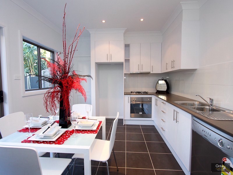 3/8 Bayview Street, Warners Bay NSW 2282